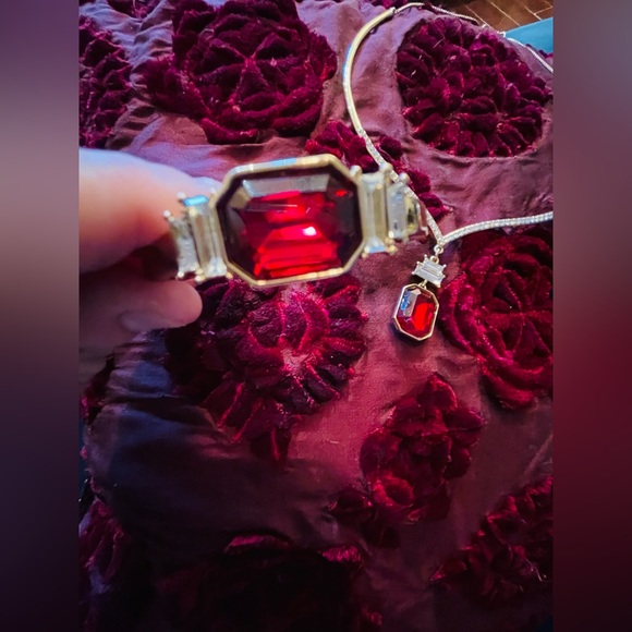 Stunning Vince Camuto Set ♥️ - Picture 6 of 13